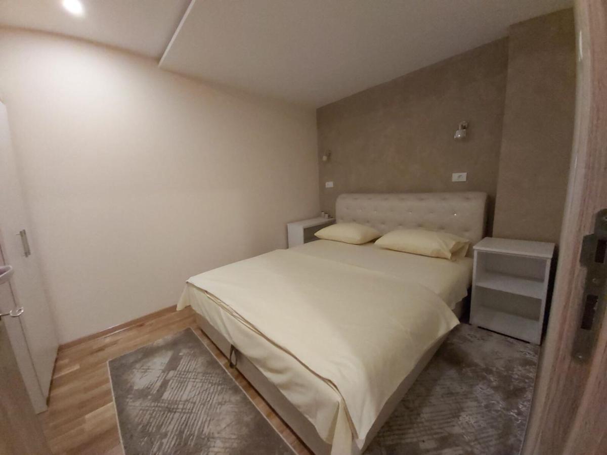 Apartmani Ristanovic Zlatibor Buitenkant foto